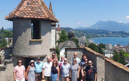 Idyllic boat trip, history and culinary delights: the company outing to Central Switzerland