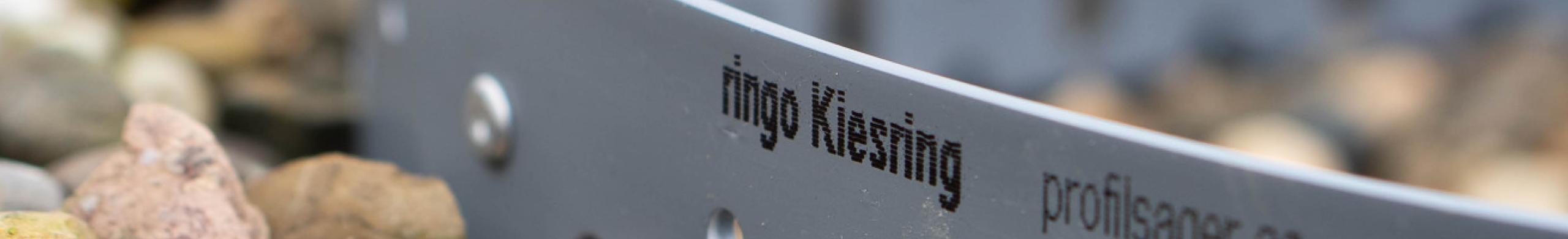 Neue Lösung für Flachdächer: Der ringo Kiesring für einfache Dachkies-Rückhaltung